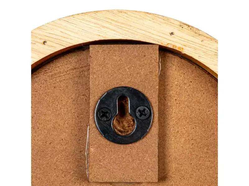 Specchio ondulato con cornice in legno smerlata