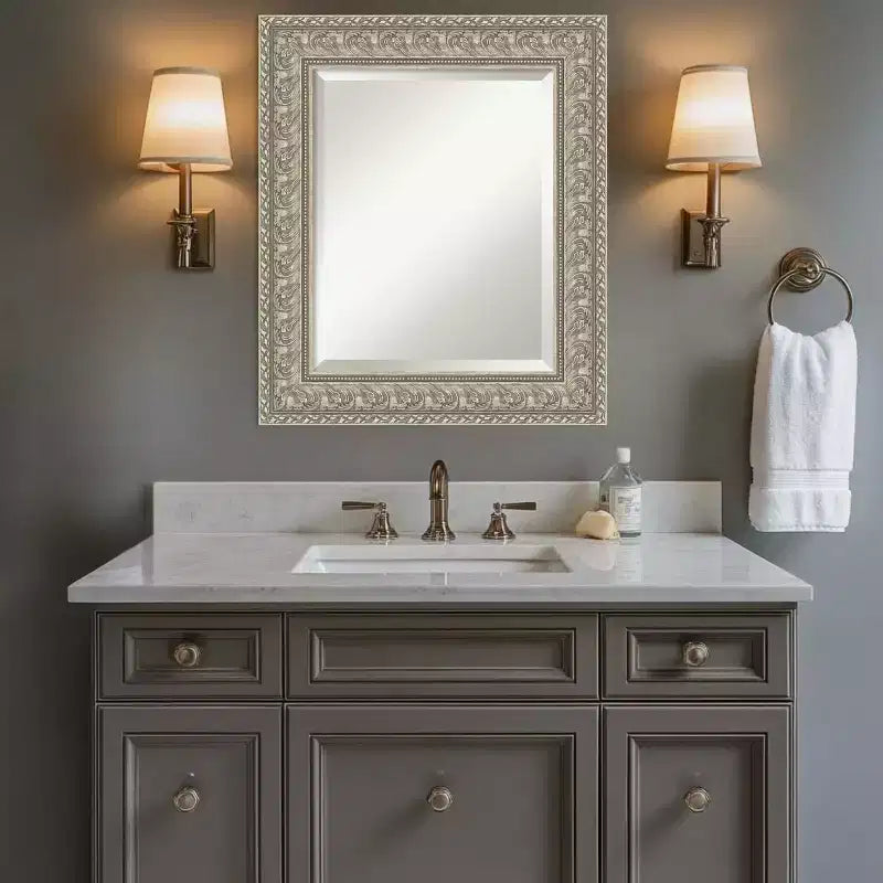 Specchio da parete per bagno con cornice smussata