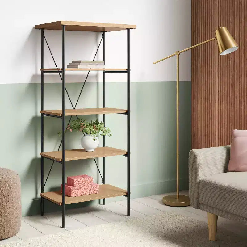 Libreria a torre in legno e metallo naturale