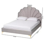 Letto a piattaforma Queen Size Acosta con testiera a conchiglia in velluto grigio chiaro/oro