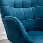 Poltrona accent Leiria in velluto liscio trapuntato con poggiapiedi, blu