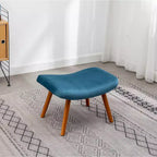 Poltrona accent Leiria in velluto liscio trapuntato con poggiapiedi, blu