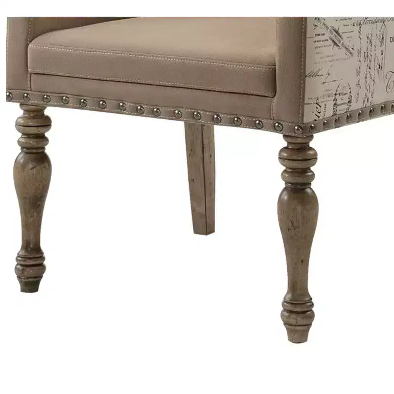 Sedia da pranzo con braccioli in finitura Driftwood e script Birmingham stampato, con borchie, set da 2