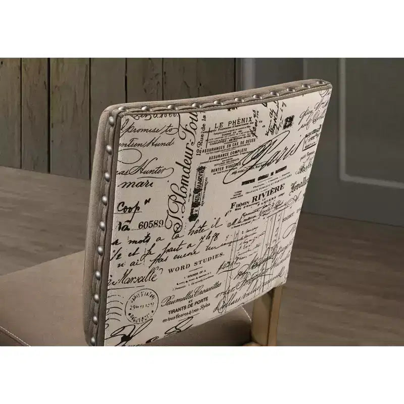 Sedia da pranzo in altezza bancone con stampa Birmingham Script e finitura Driftwood, con borchie, set da 2