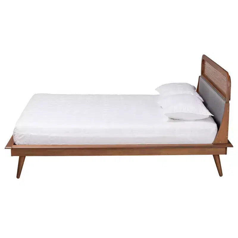 Letto a piattaforma in tessuto e legno Grigio/Noce cenere: imbottito, non è necessaria la rete a molle